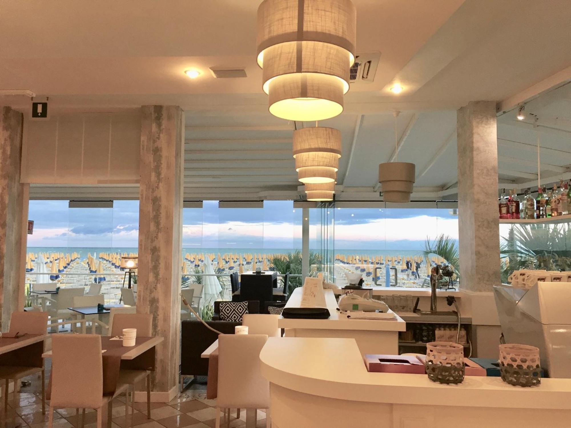 Jesolo Design Apartments - New 2025 - Central Near The Beach Exteriör bild